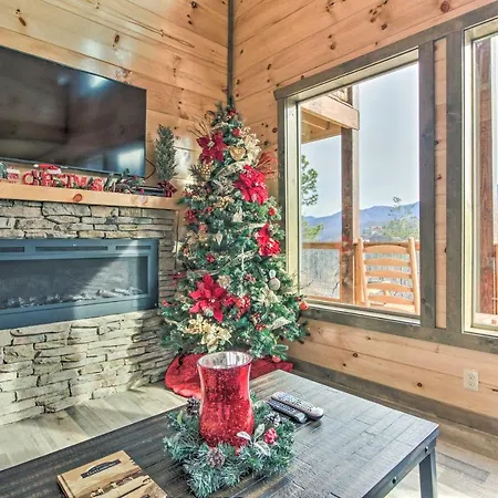 Smoky Mountain Hideaway With Hot Tub, Deck And Views! Villa Gatlinburg Exterior photo